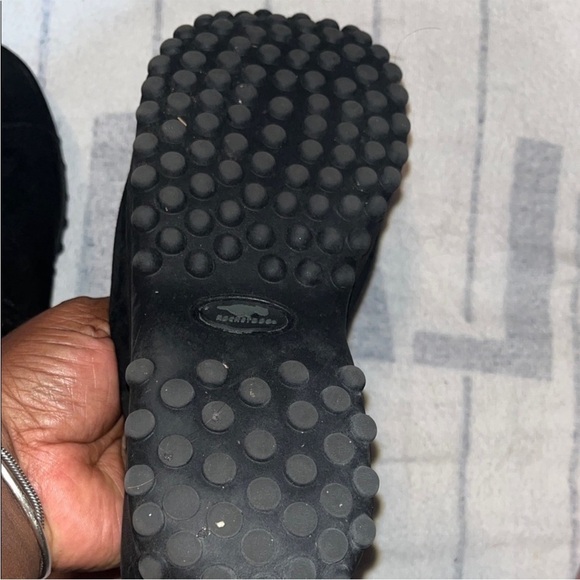 Rocket Dog Women's Black Platform Mules - Picture 3 of 4